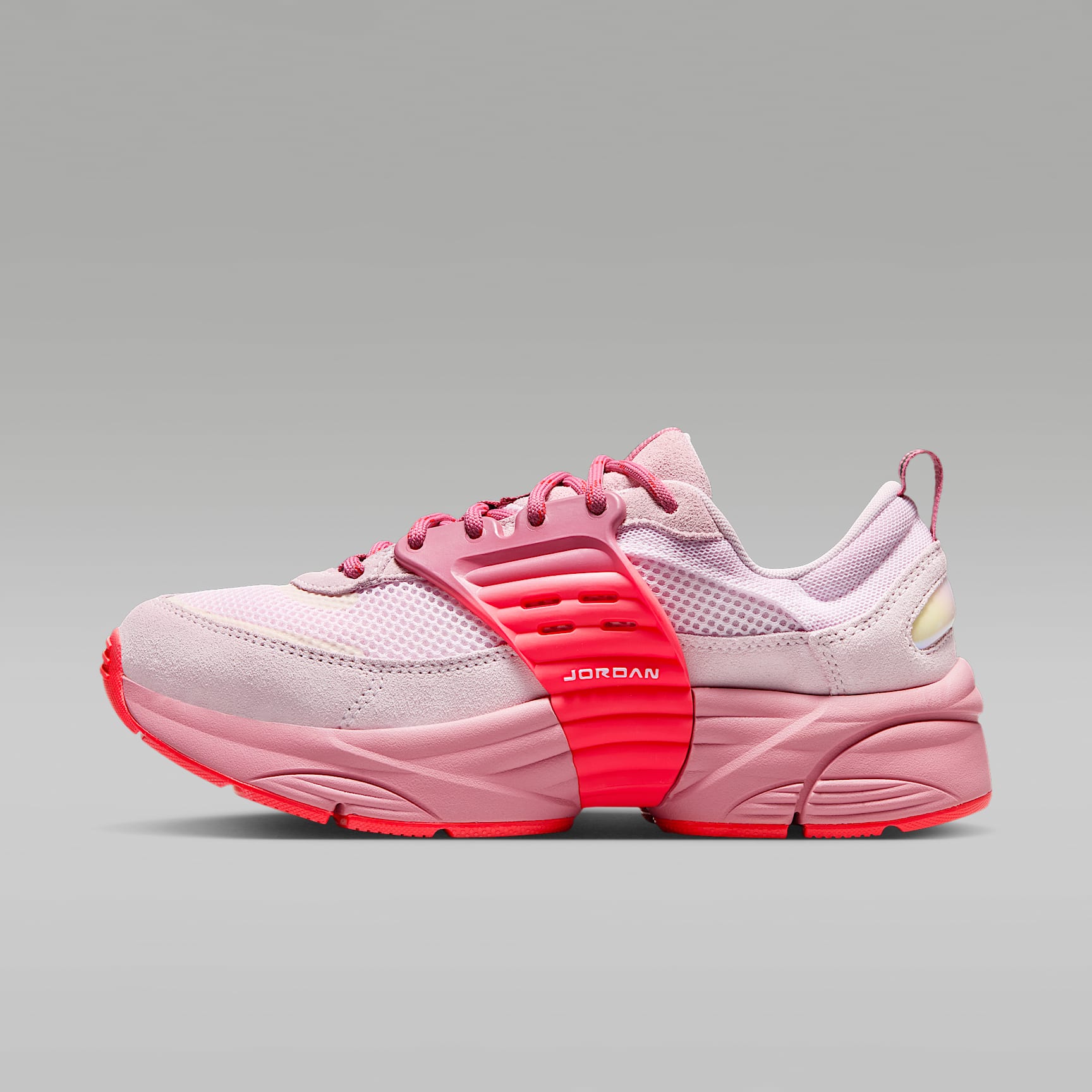Jordan Trunner O/S Damenschuhe – Regal Pink/Desert Berry/Track Red