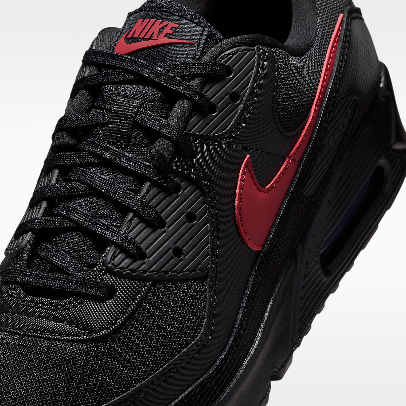 Nike Air Max 90 Schuh (Herren) – Schwarz/Schwarz/Tough Red