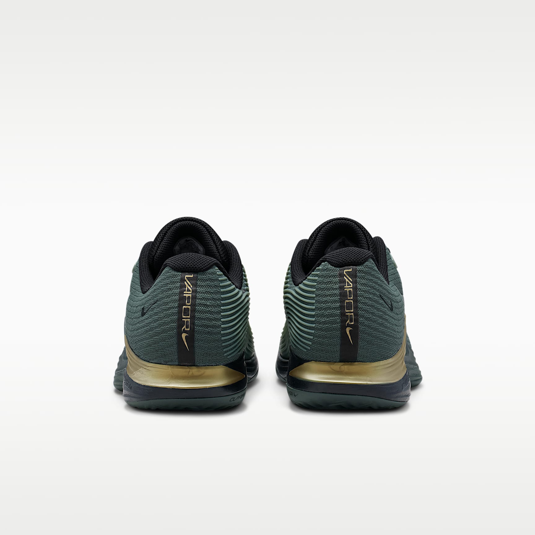 Nike Vapor 12 PRM Tennisschuhe für Clay Courts (Herren) – Camo Green/Metallic Gold/Schwarz/Pure Platinum