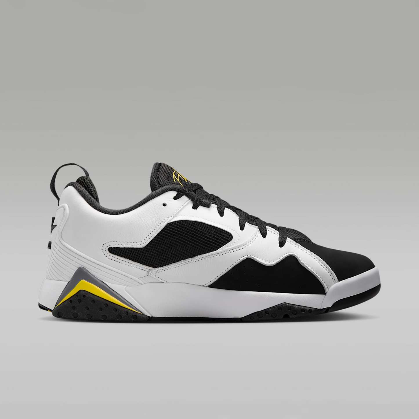 Air Jordan MVP 92 Schuh (Herren) – Weiß/Schwarz/Dark Blue Grey/Tour Yellow