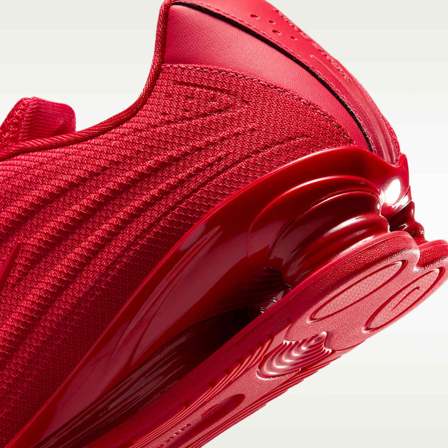 Nike Shox Z Schuh (Damen) – University Red/Schwarz/University Red