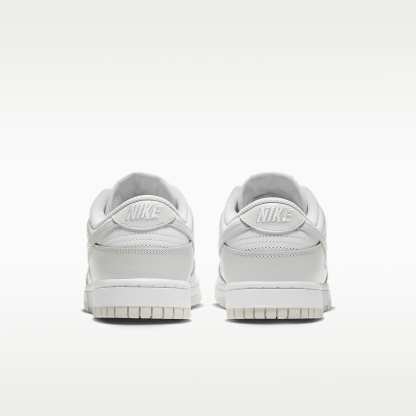 Nike Dunk Low Damenschuh – Weiß/Weiß/Photon Dust