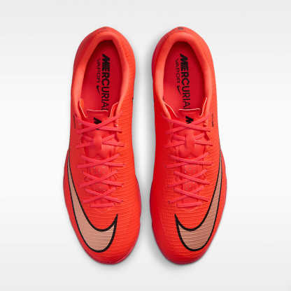 Nike Mercurial Vapor 17 Academy Low-Top-Fußballschuh für Turf – Bright Crimson/Blur