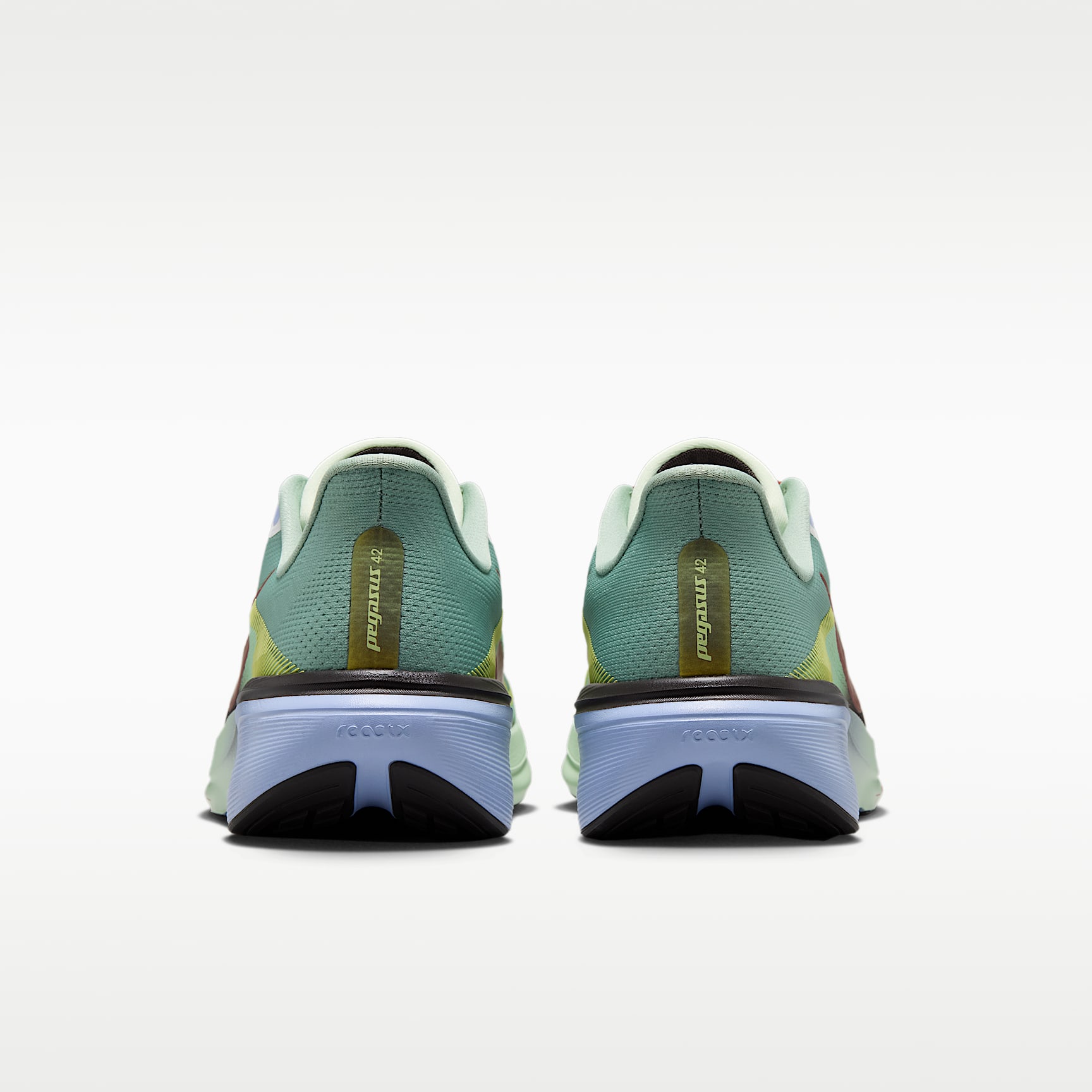 Nike Pegasus 42 SE Straßenlaufschuh (Herren) – Steam/Frosted Spruce/Purple Fade/Rugged Orange