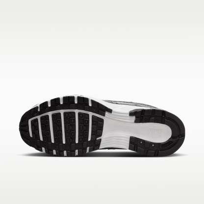 Nike P-6000 Schuh – Metallic Silver/Sail/Schwarz/Metallic Silver