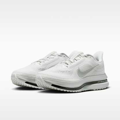 Nike Pegasus Premium Straßenlaufschuh (Herren) – Photon Dust/Schwarz/Metallic Silver