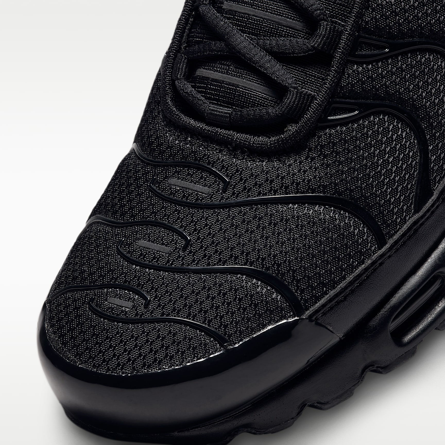 Nike Air Max Plus Herrenschuh – Schwarz/Schwarz/Schwarz