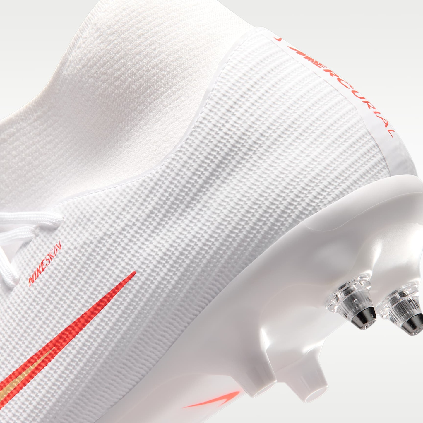 Nike Mercurial Superfly 11 Academy High-Top-Fußballschuh für weichen Rasen – Weiß/Bright Crimson/Blur