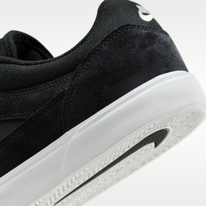 Nike SB Malor Skateboardschuh – Schwarz/Schwarz/Weiß/Weiß
