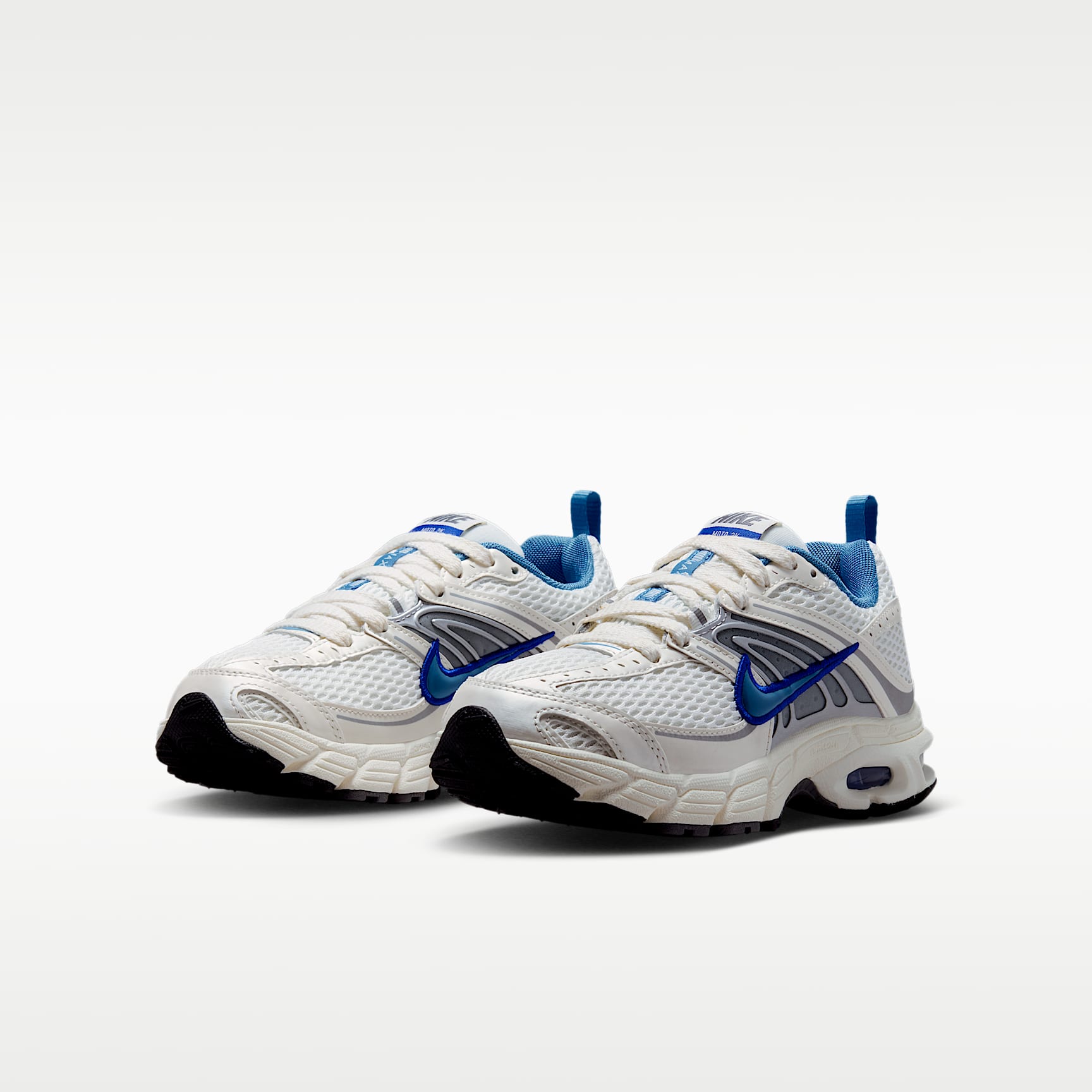 Nike Air Max Moto 2K Schuh für ältere Kinder – Sail/Old Royal/Wolf Grey/Aurora Blue