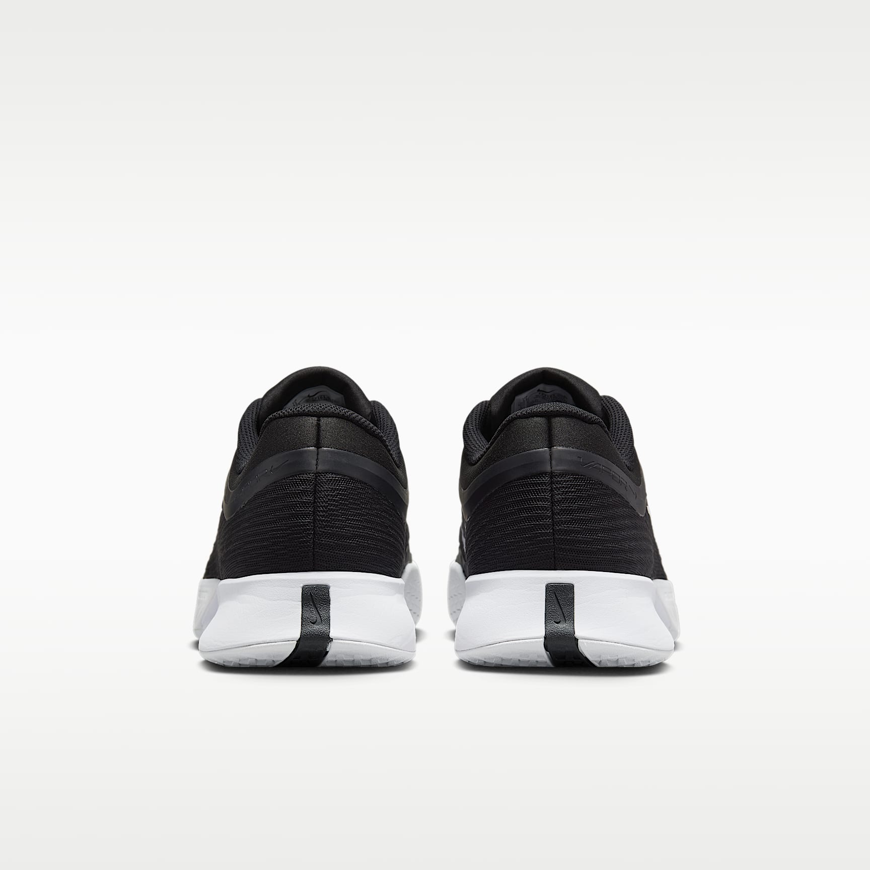 Nike Vapor Pro 3 Tennisschuh für Hartplätze (Herren) – Schwarz/Weiß