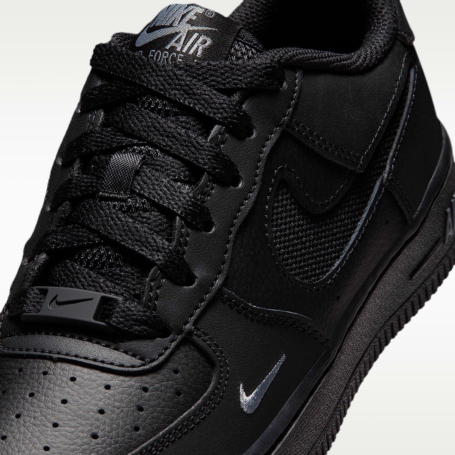 Nike Air Force 1 LV8 Schuh (ältere Kinder) – Schwarz/Cool Grey/Cool Grey