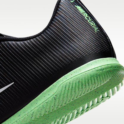 Nike Mercurial Vapor 17 Club Low-Top-Fußballschuh für Hallen- und Hartplätze – Schwarz/Schwarz/Illusion Green