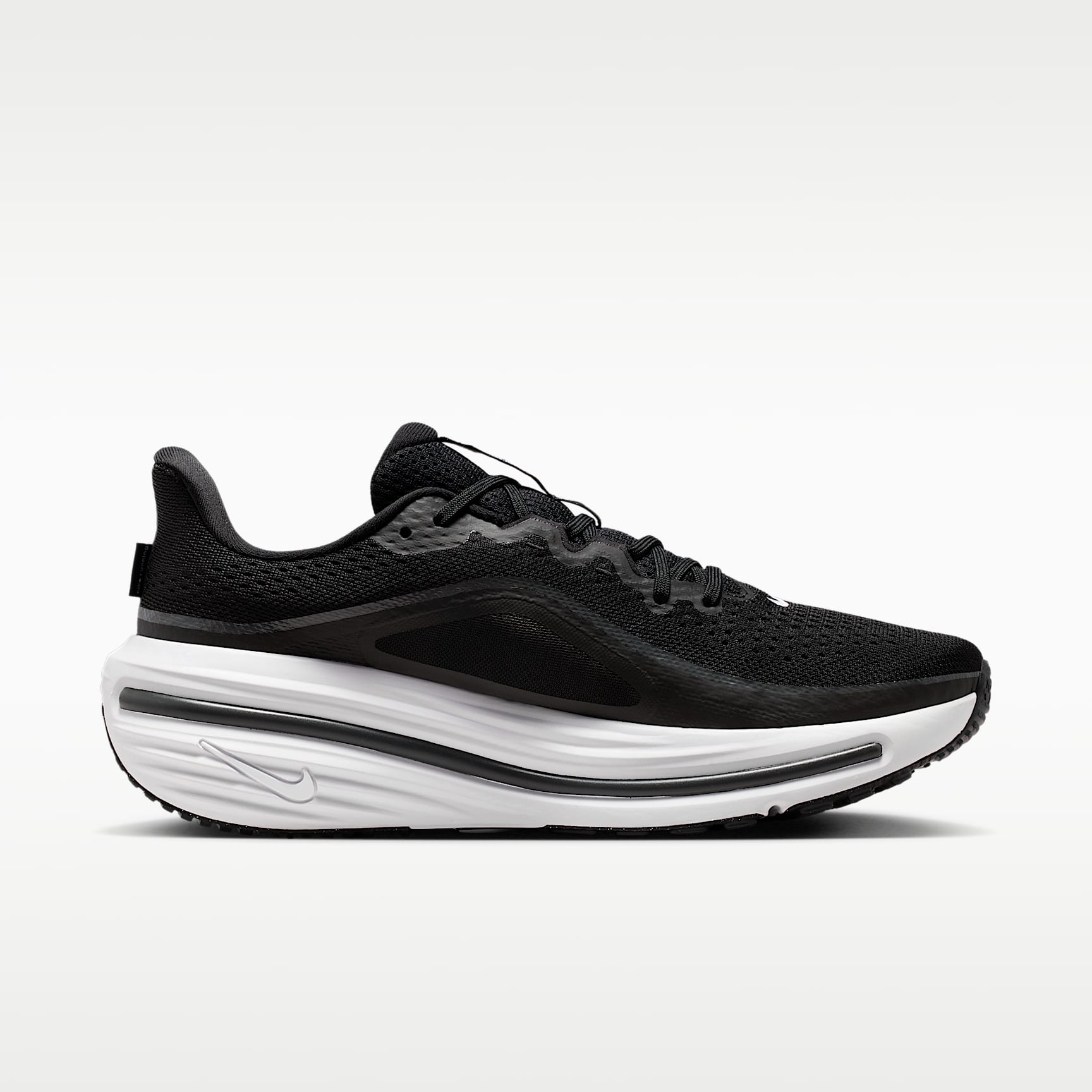 Nike Winflo 12 Straßenlaufschuh (Herren) – Schwarz/Dark Smoke Grey/Weiß