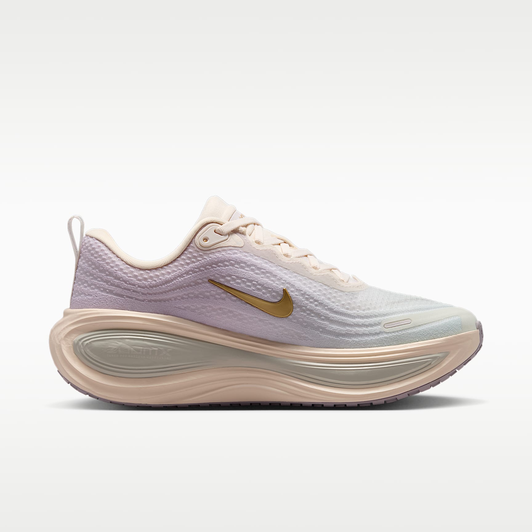 Nike Vomero Plus Straßenlaufschuh (Damen) – Chalk/Bleached Lilac/Spruce Aura/Metallic Gold