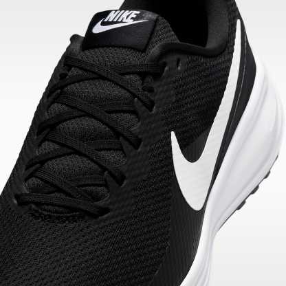Nike Revolution 8 Straßenlaufschuh (Herren, weit) – Schwarz/Schwarz/Weiß