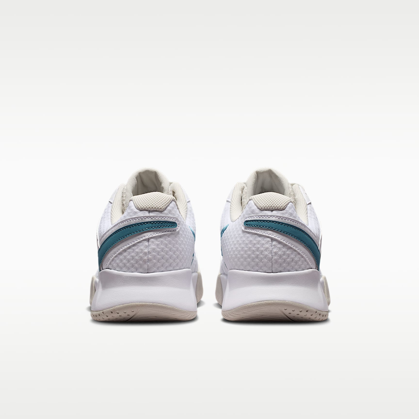 NikeCourt Lite 4 Herren-Tennisschuh – Weiß/Light Bone/New Slate/Smokey Blue