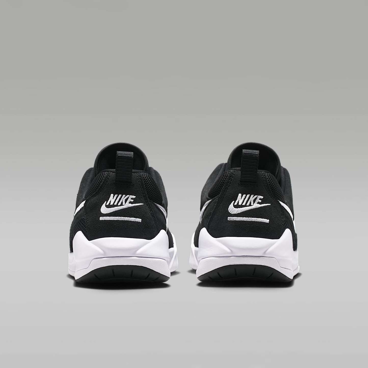 Jordan CMFT Era Schuh (Herren) – Schwarz/Weiß [HJ6777-007]