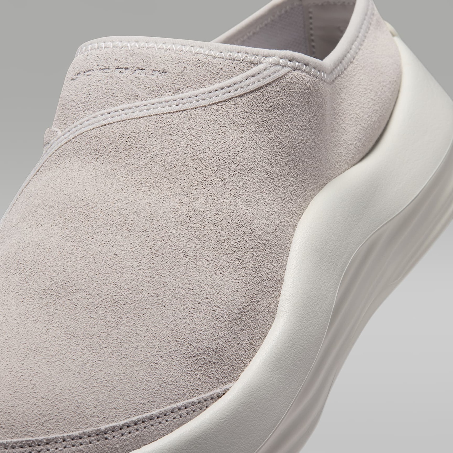 Jordan Future Mules (Herren) – Light Iron Ore/Swan/Legend Medium Brown