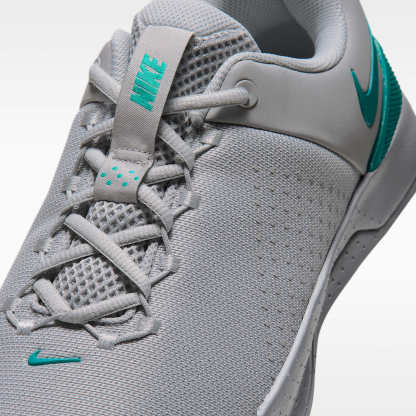 Nike MC Trainer 4 Trainingsschuh (Herren) – Grey Fog/Light Smoke Grey/Energy