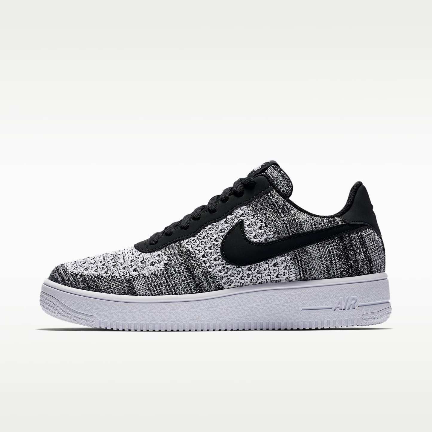 Nike Air Force 1 Flyknit 2.0 Schuh – Schwarz/Schwarz/Weiß/Pure Platinum