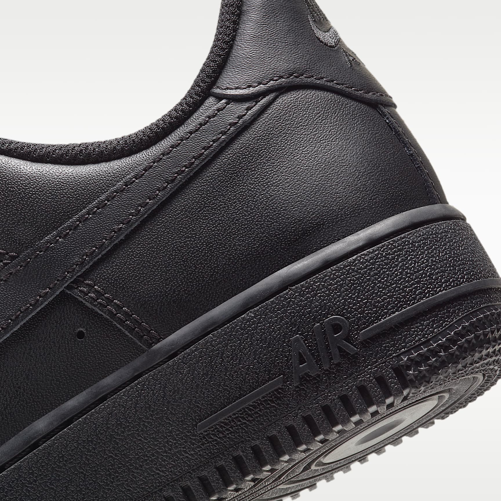 Nike Air Force 1 '07 Schuh (Damen) – Schwarz/Schwarz/Schwarz/Schwarz