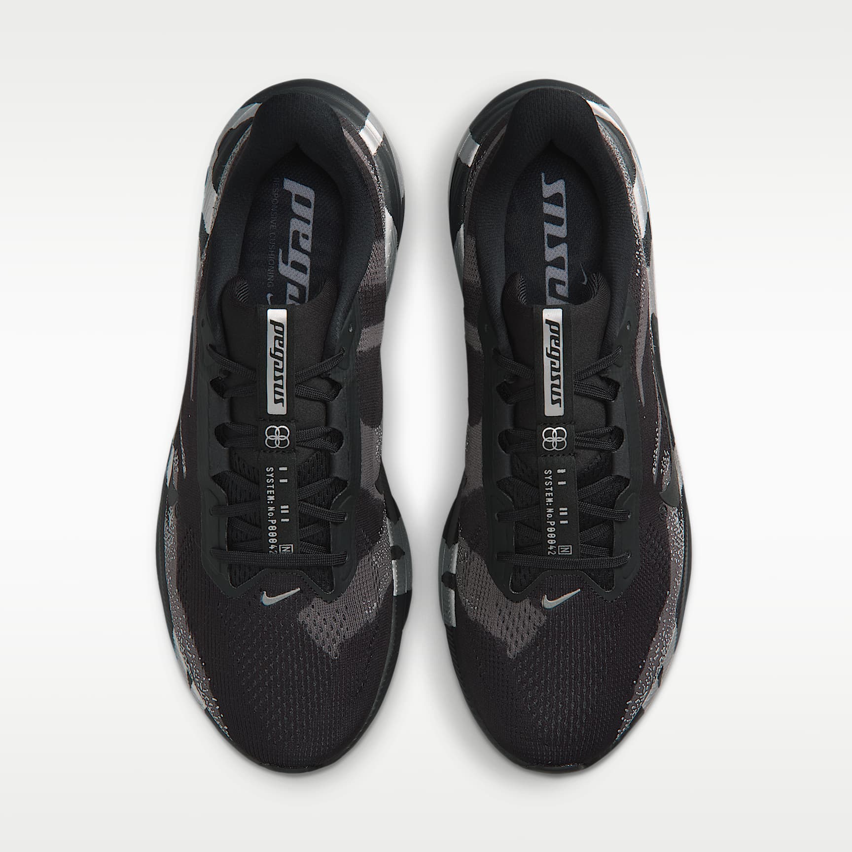 Nike Pegasus 42 Straßenlaufschuh (Herren) – Schwarz/Medium Ash/Metallic Silver/Schwarz
