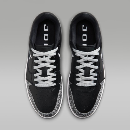Jordan Court Connect Low SE Schuh (Herren) – Schwarz/Light Smoke Grey/Dark Grey/Weiß