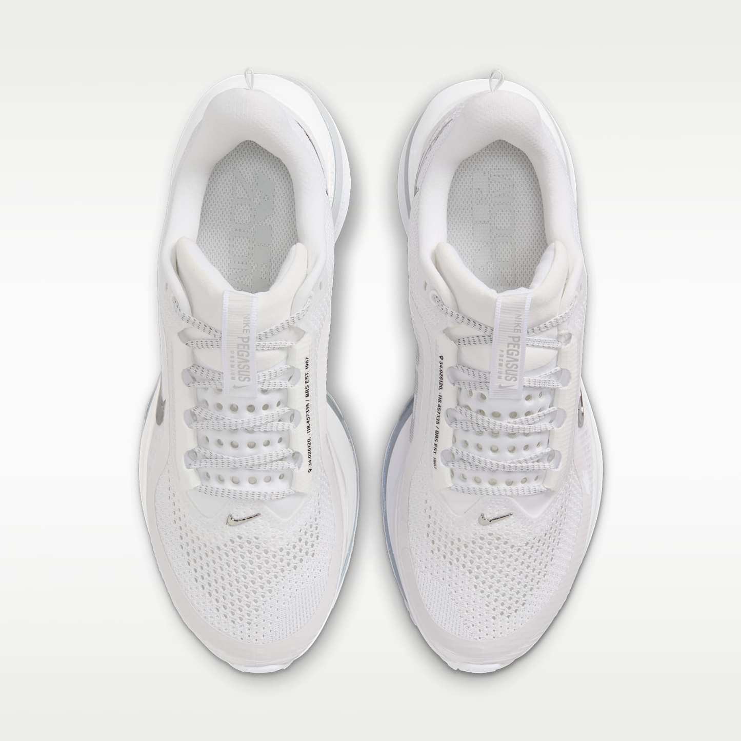 Nike Pegasus Premium Straßenlaufschuh (Damen) – Weiß/Metallic Silver/Metallic Silver