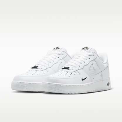 Nike Air Force 1 '07 LV8 Schuh (Herren) – Weiß/Schwarz/Reflect Silver