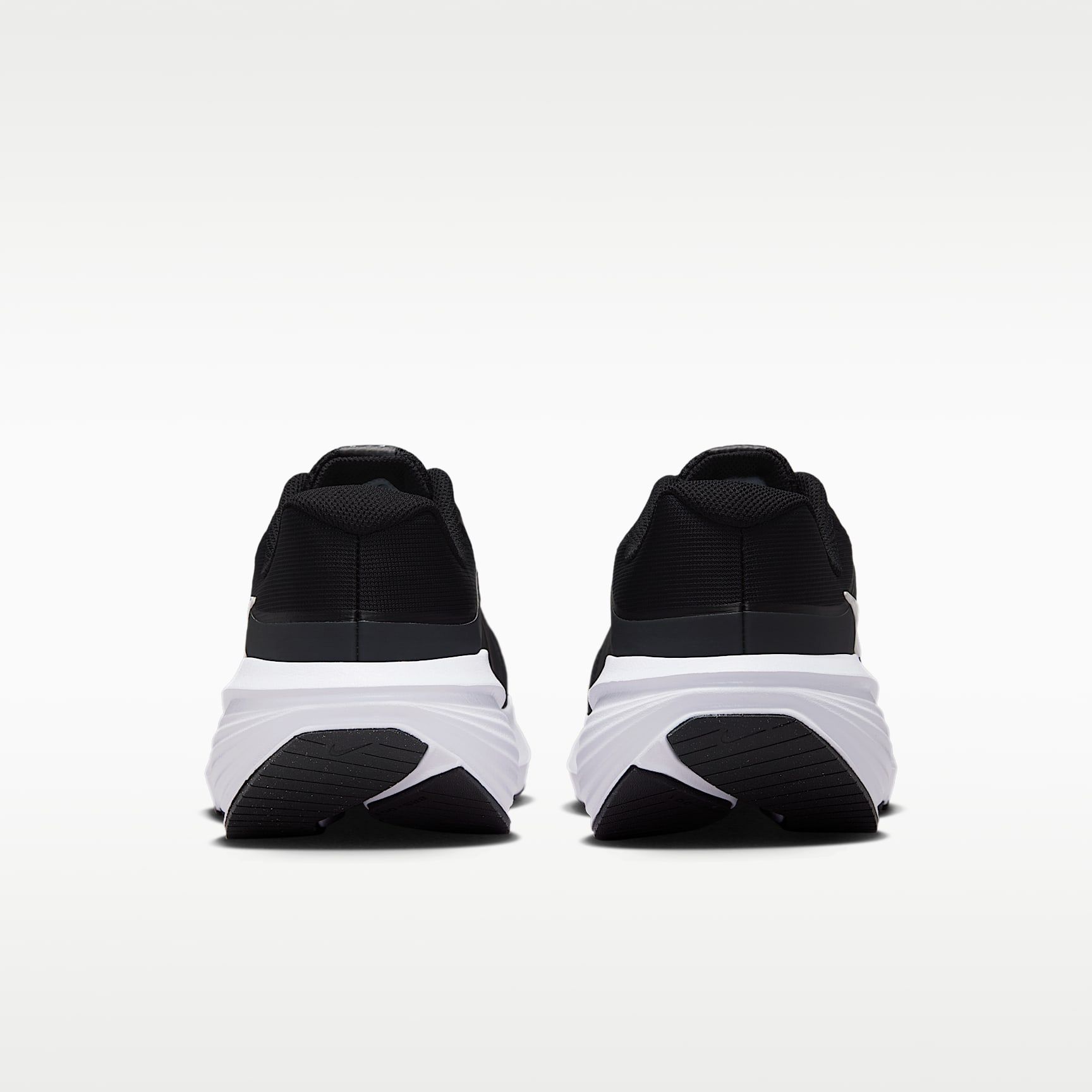 Nike Downshifter 14 Straßenlaufschuh (Herren) – Schwarz/Anthracite/Wolf Grey/Weiß