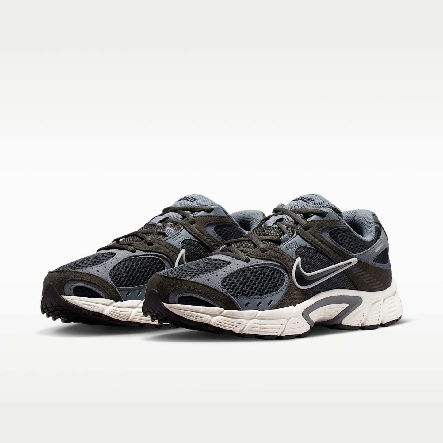 Nike V5 RNR Suede Schuh (Herren) – Anthracite/Cool Grey/Newsprint/Schwarz