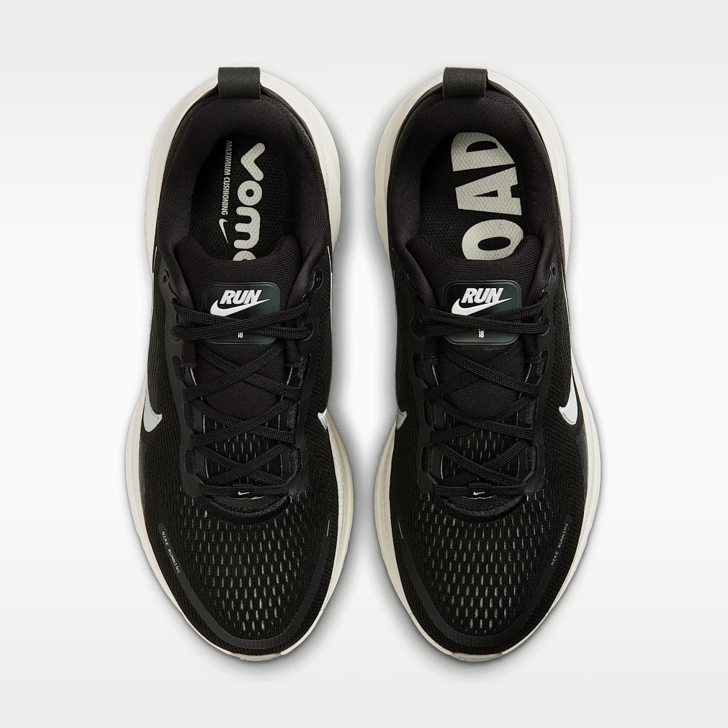 Nike Vomero 18 Straßenlaufschuh (Damen) – Schwarz/Coconut Milk/Light Iron Ore/Summit White