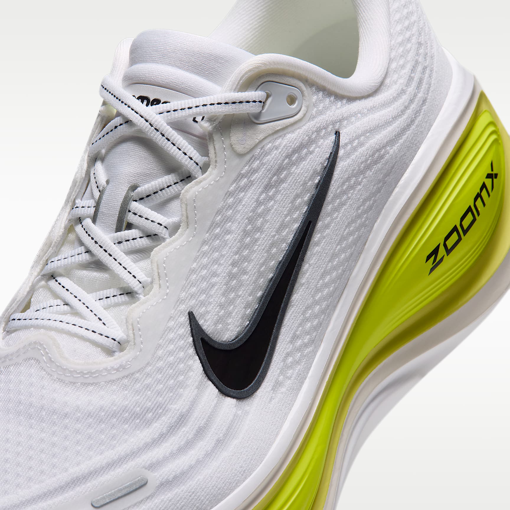 Nike Vomero Plus Straßenlaufschuh (Herren) – Weiß/Lemon Venom/Electric Yellow/Schwarz