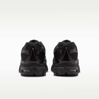 Nike Air Max Moto 2K Schuh mit reflektierenden Akzenten (Damen) – Schwarz/Iron Grey/Metallic Silver/Schwarz