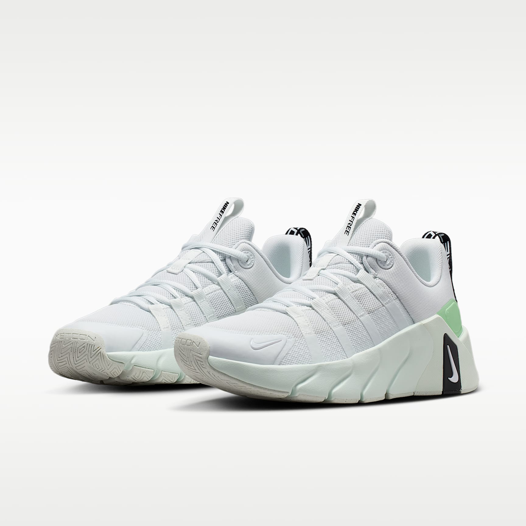 Nike Free Metcon 7 Trainingsschuhe (Damen) – Off White/Cucumber Calm/Barely Green/Weiß