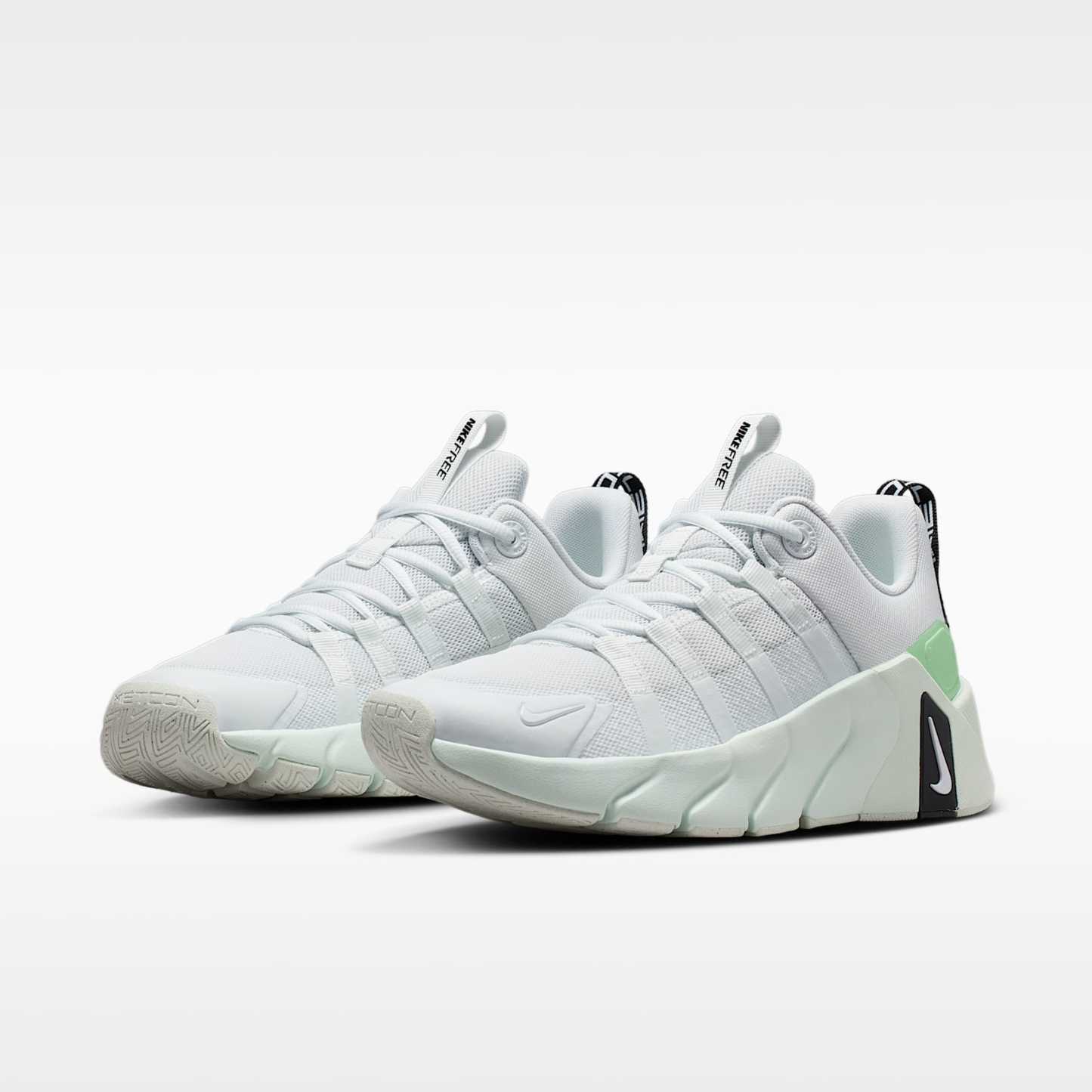 Nike Free Metcon 7 Trainingsschuhe (Damen) – Off White/Cucumber Calm/Barely Green/Weiß
