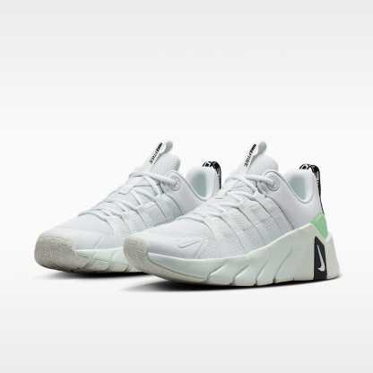 Nike Free Metcon 7 Trainingsschuhe (Damen) – Off White/Cucumber Calm/Barely Green/Weiß