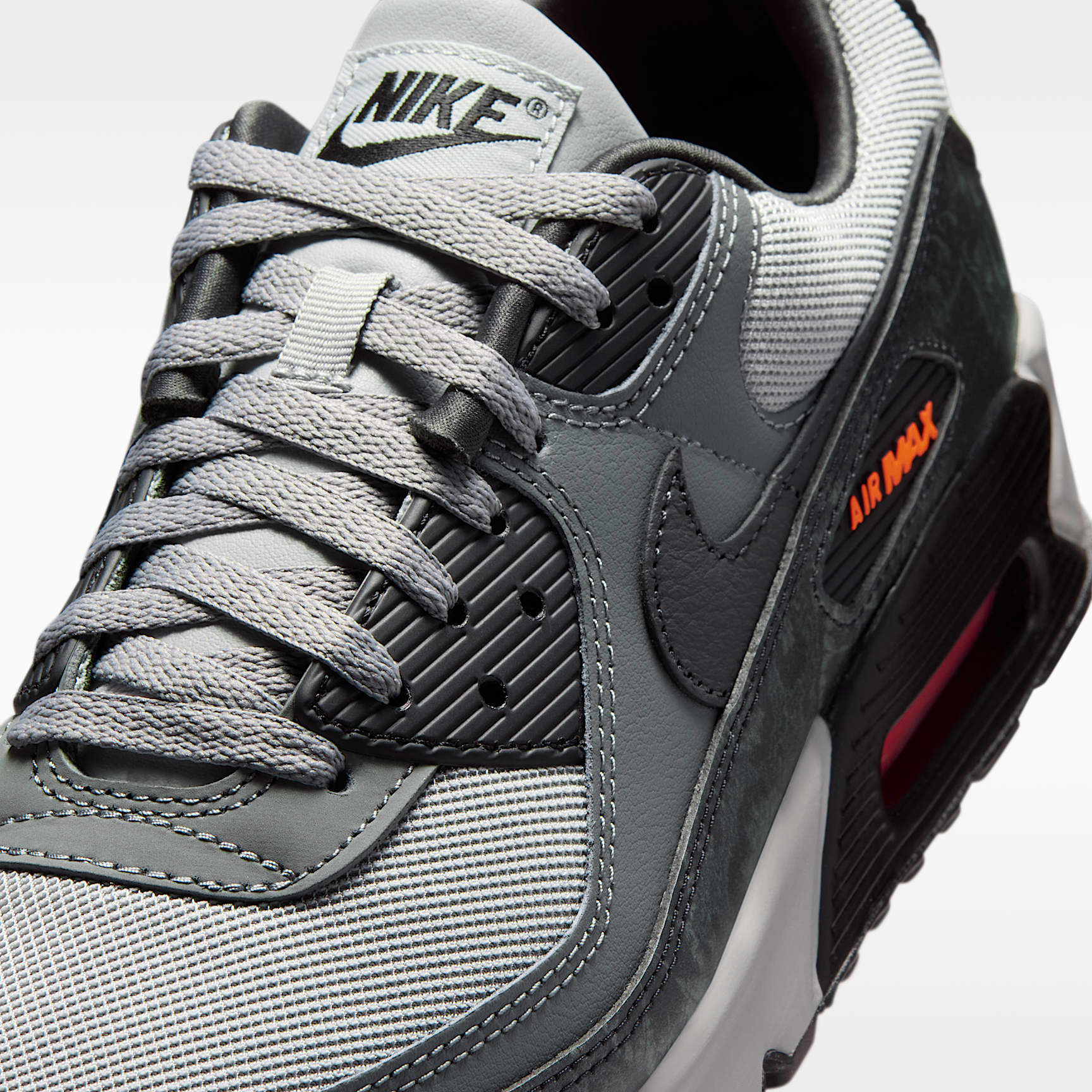 Nike Air Max 90 Premium Schuh (Herren) – Multi-Color/Multi-Color/Hyper Crimson/Schwarz