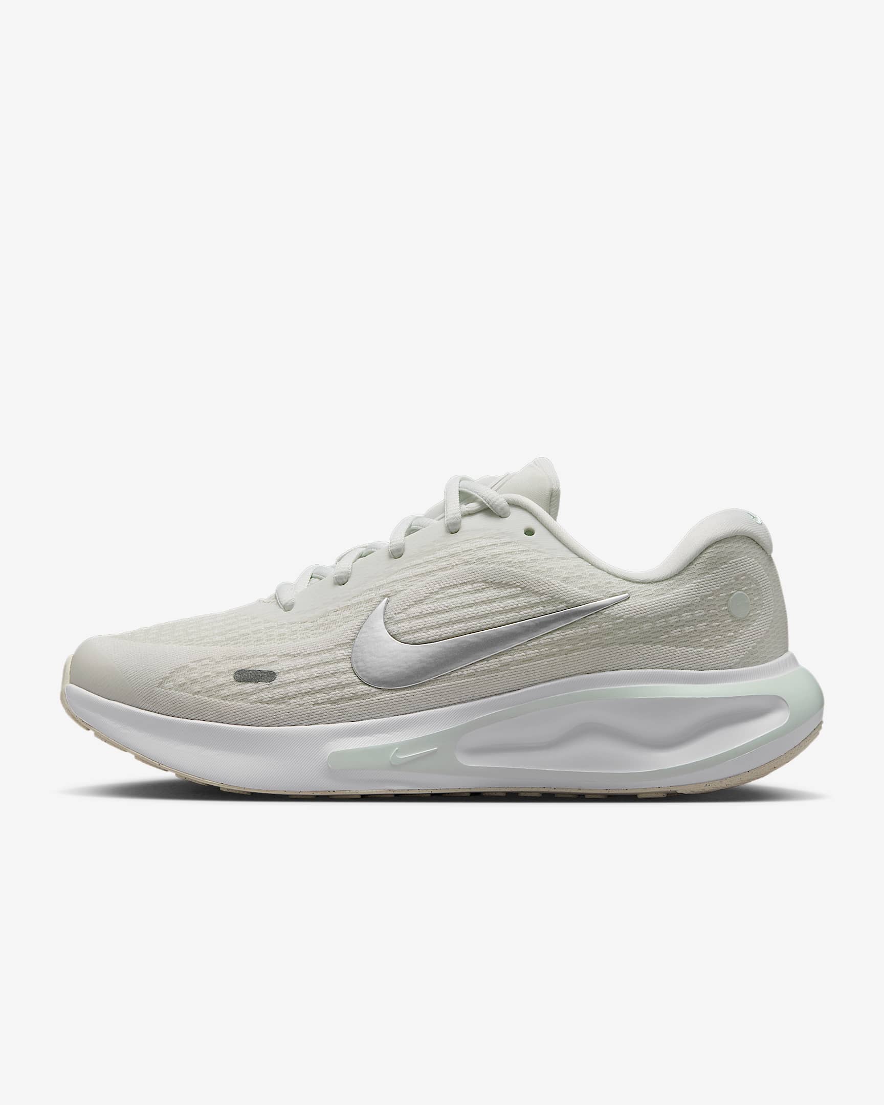 Nike Journey Run Straßenlaufschuh für Damen – Summit White/Barely Green/Weiß/Metallic Silver