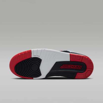 Jordan Spizike Low Herrenschuh – Schwarz/Wolf Grey/Weiß/Gym Red