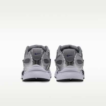 Nike V5 RNR Schuh (Herren) – Smoke Grey/Wolf Grey/Midnight Navy/Metallic Silver