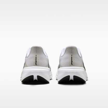 Nike Pegasus 42 Straßenlaufschuh (Herren) – Weiß/Photon Dust/Schwarz