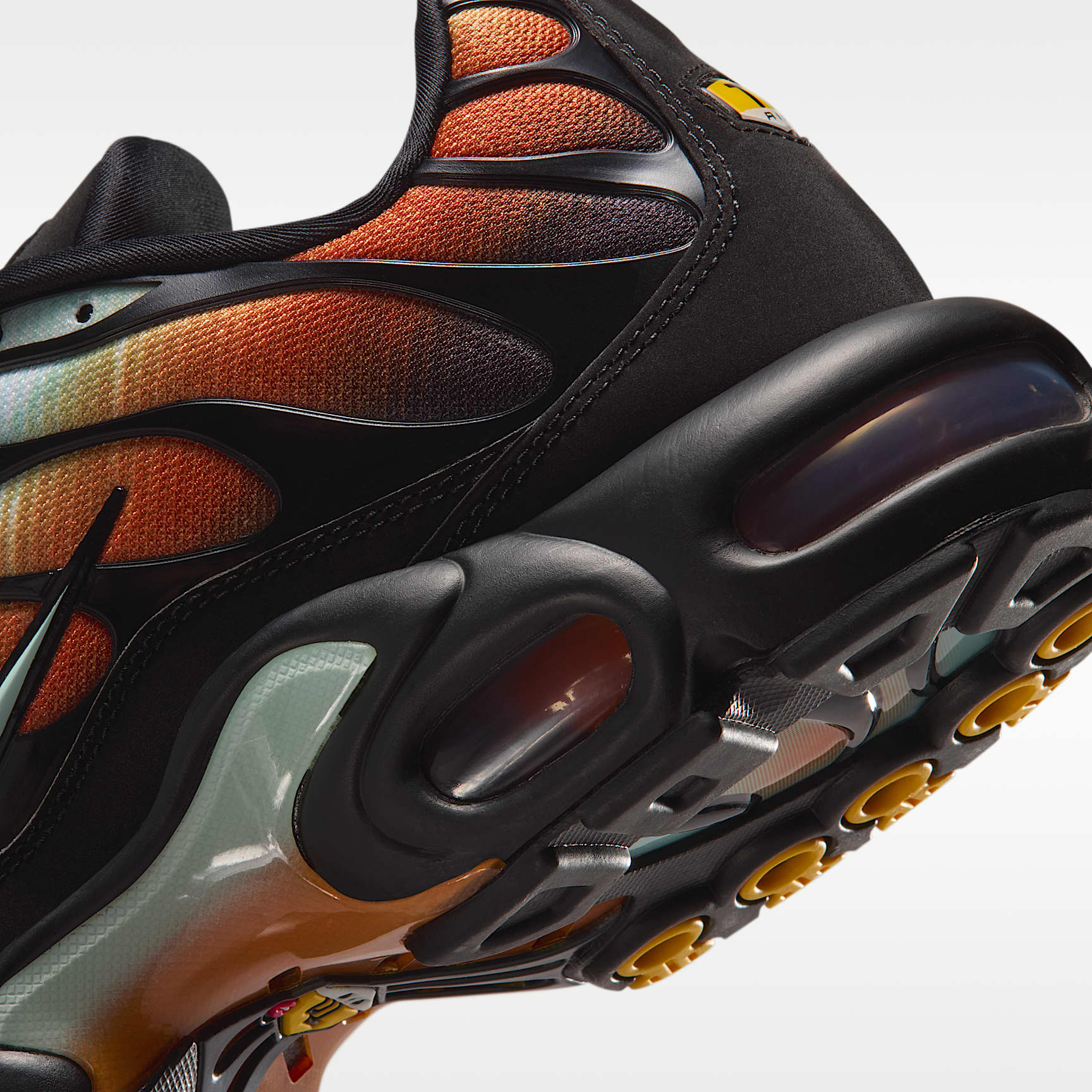 Nike Air Max Plus OG Premium Schuh (Herren) – Multi-Color/Multi-Color/Monarch/Schwarz