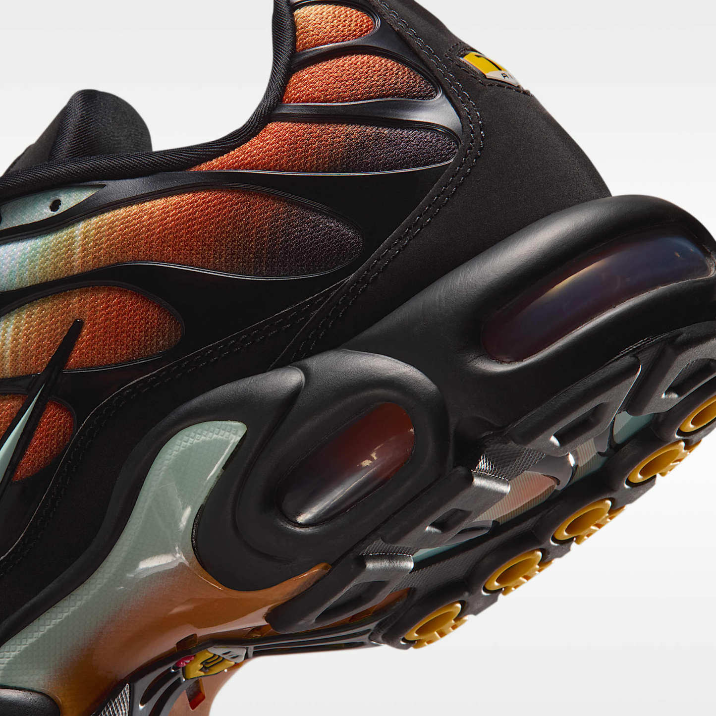Nike Air Max Plus OG Premium Schuh (Herren) – Multi-Color/Multi-Color/Monarch/Schwarz