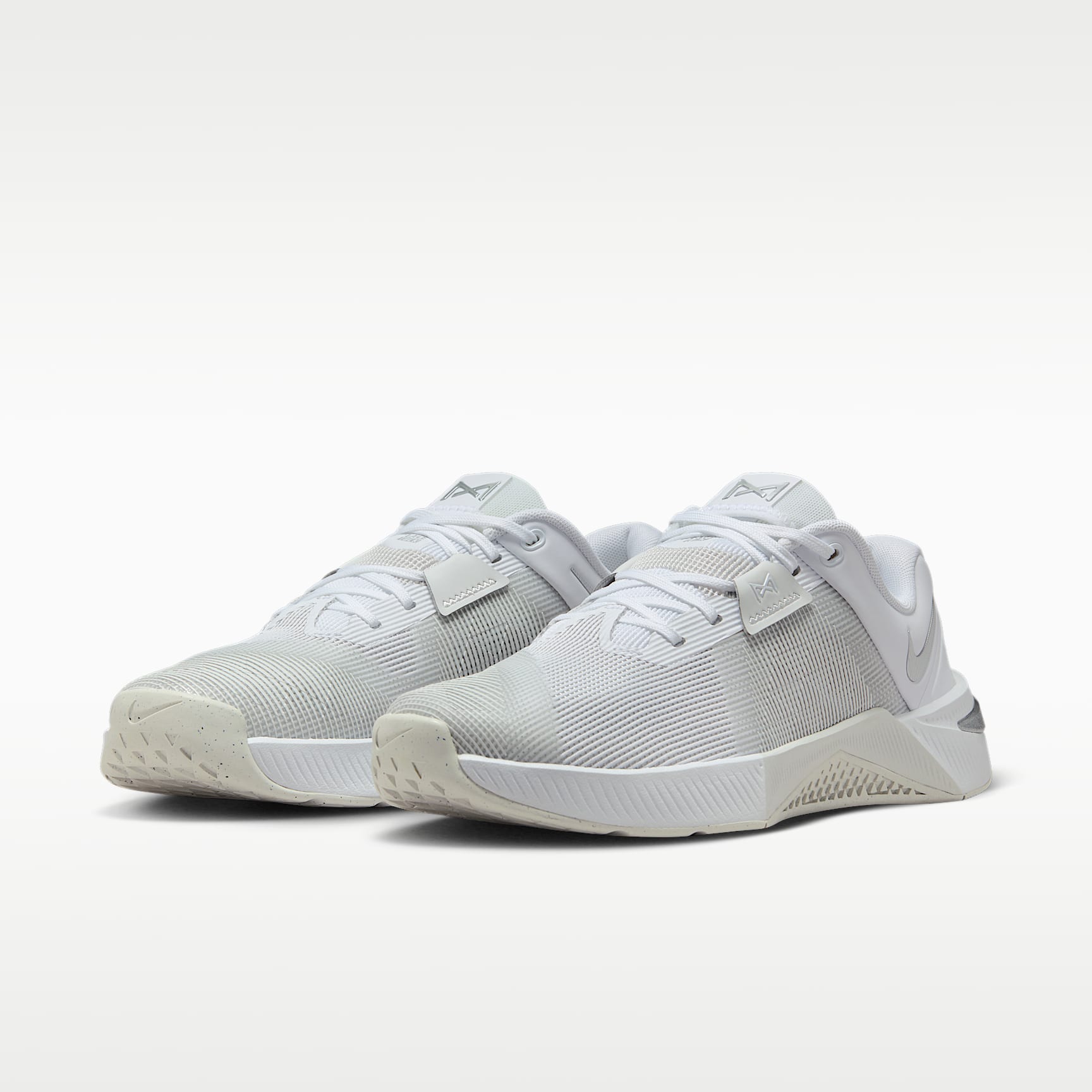 Nike Metcon 10 Trainingsschuh für Damen – Weiß/Platinum Tint/Wolf Grey/Metallic Silver