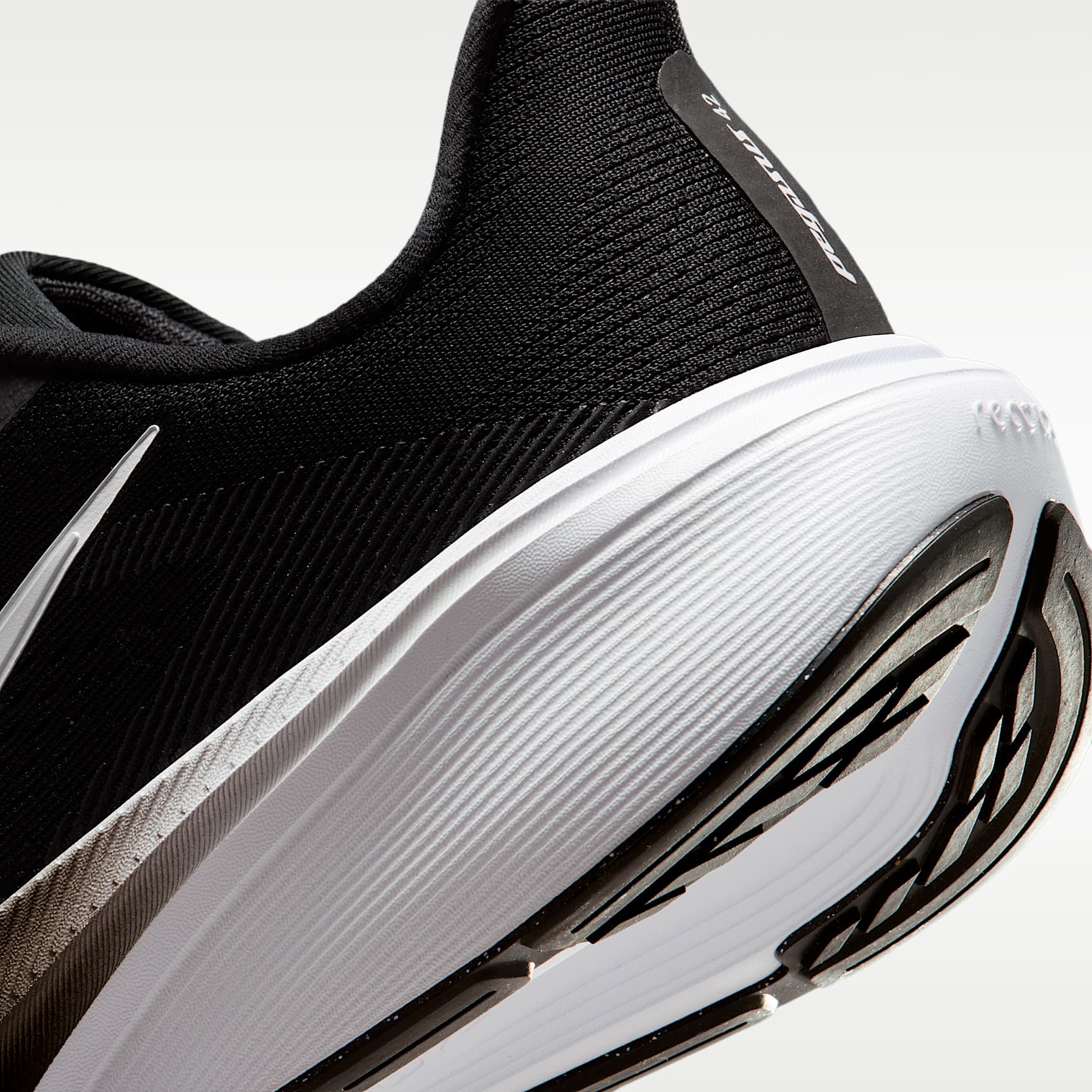 Nike Pegasus 42 Straßenlaufschuh (Damen) – Schwarz/Iron Grey/Weiß