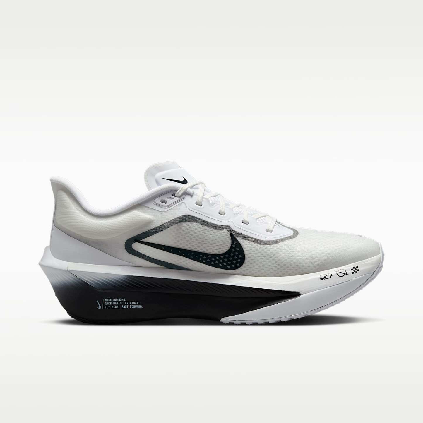 Nike Zoom Fly 6 Straßenlaufschuh für Wettkämpfe (Herren) – Weiß/Smoke Grey/Metallic Silver/Schwarz