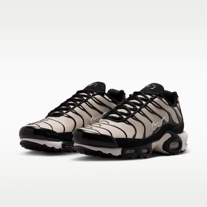Nike Air Max Plus Schuh (Damen) – Cream II/Summit White/Schwarz