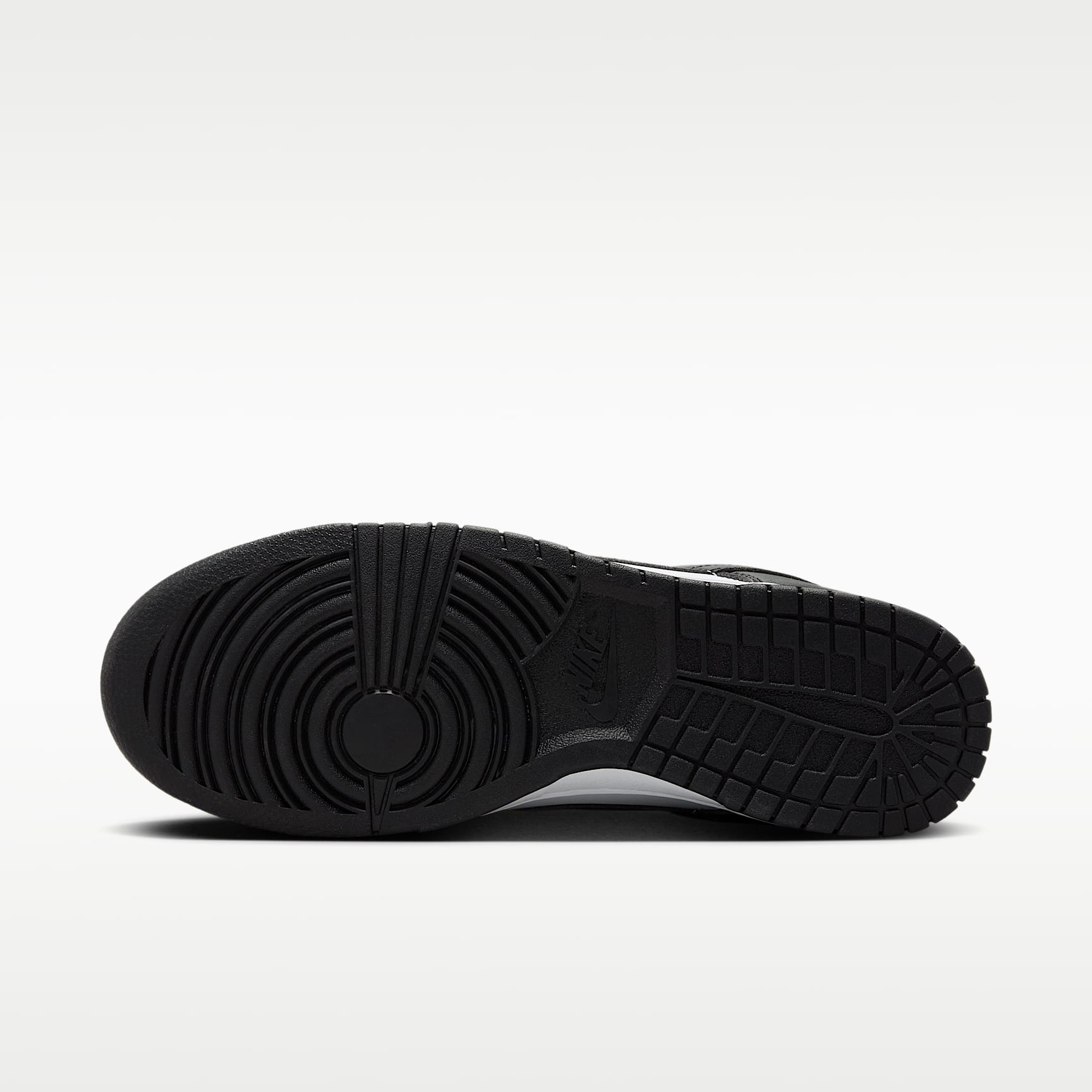 Nike Dunk Low Retro Herrenschuh – Weiß/Weiß/Schwarz